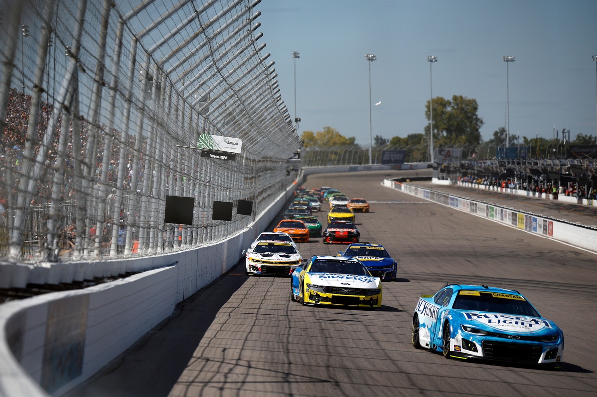 1757562328 ross chastain trackhouse racin.jpg