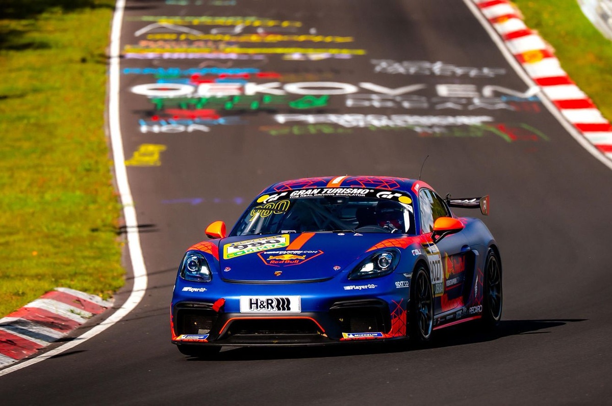 980 lionspeed gp porsche cayma 5.jpg