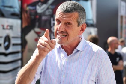 Guenther steiner red bull ktm .jpg