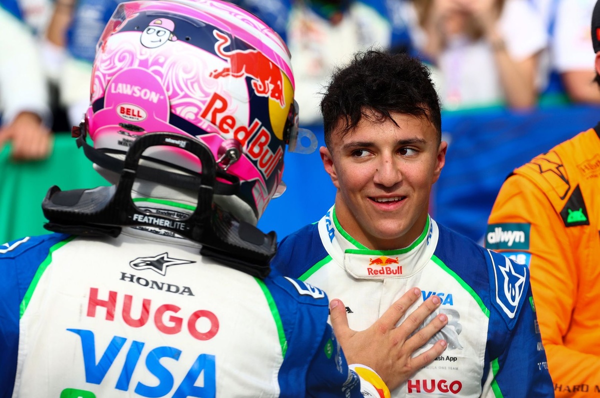 Liam lawson racing bulls isack.jpg