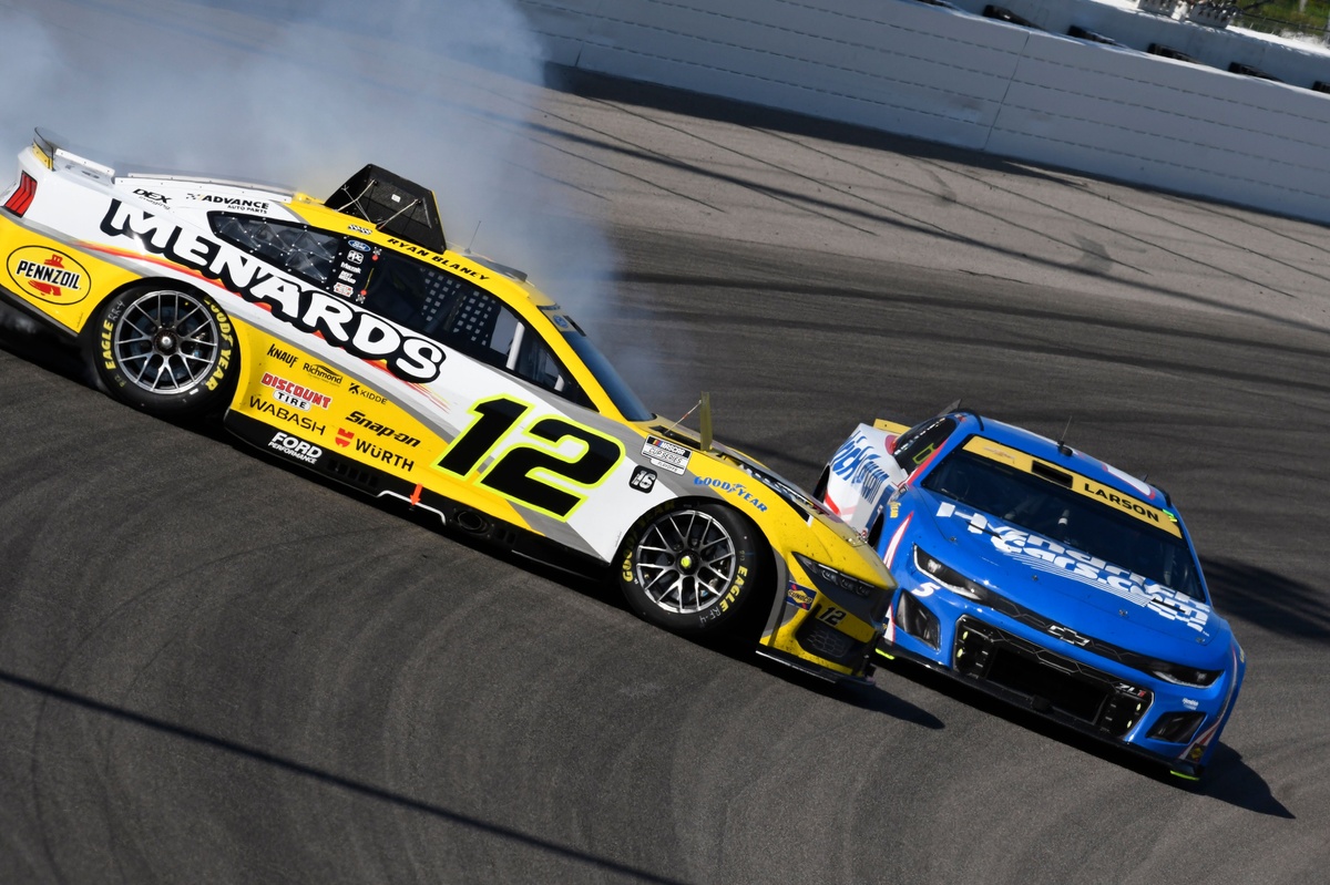 Ryan blaney team penske ford k 2.jpg